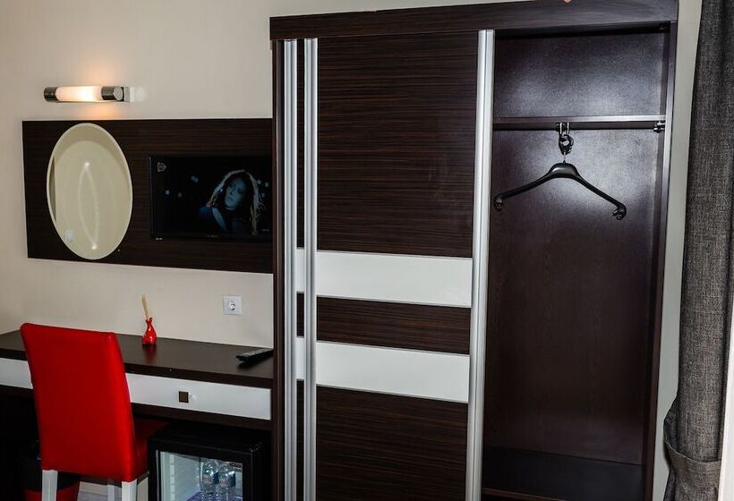 בית מלון כפרי Eleven