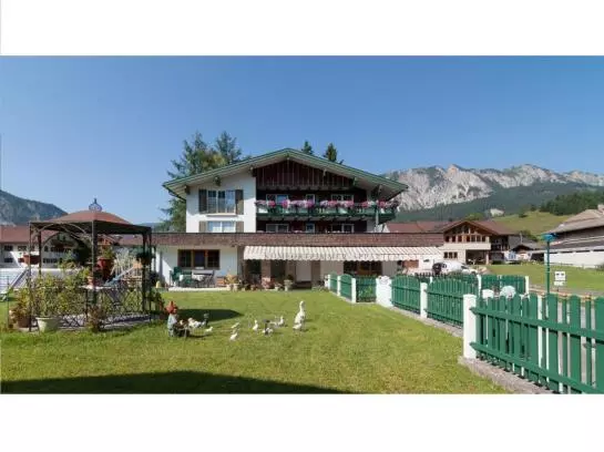 Majatalo Gästehaus Braito