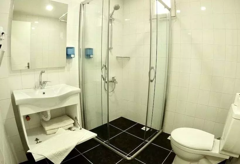 בית מלון כפרי Gold Twins Boutique