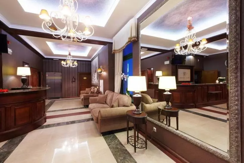 호텔 Grodzki Business & Spa