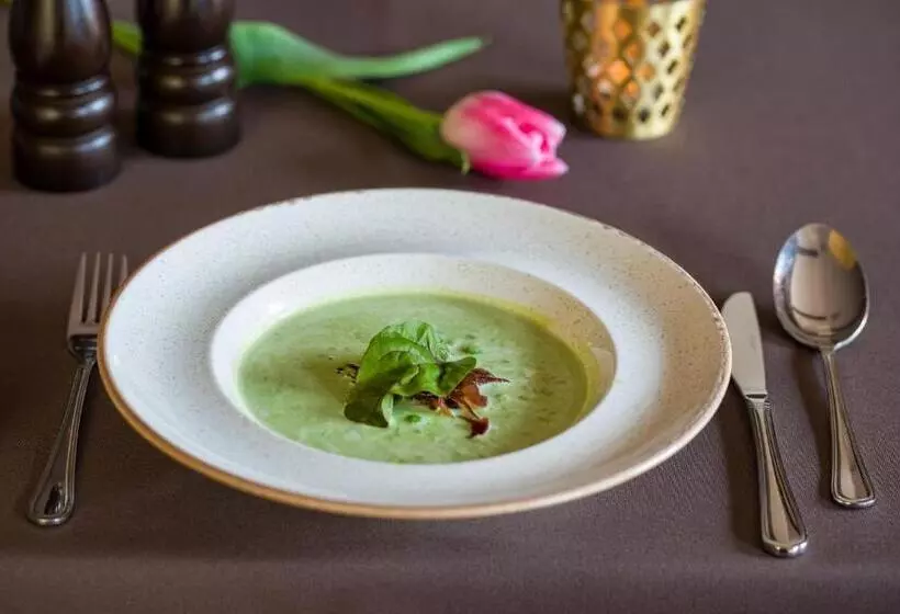 호텔 Grodzki Business & Spa