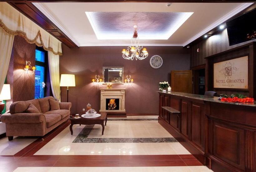 호텔 Grodzki Business & Spa