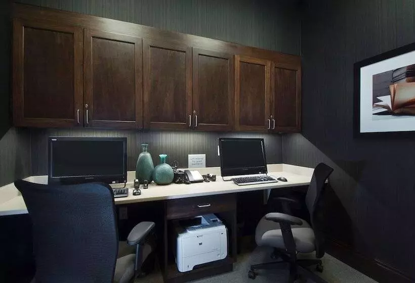 ホテル Hampton Inn & Suites Columbus/university Area