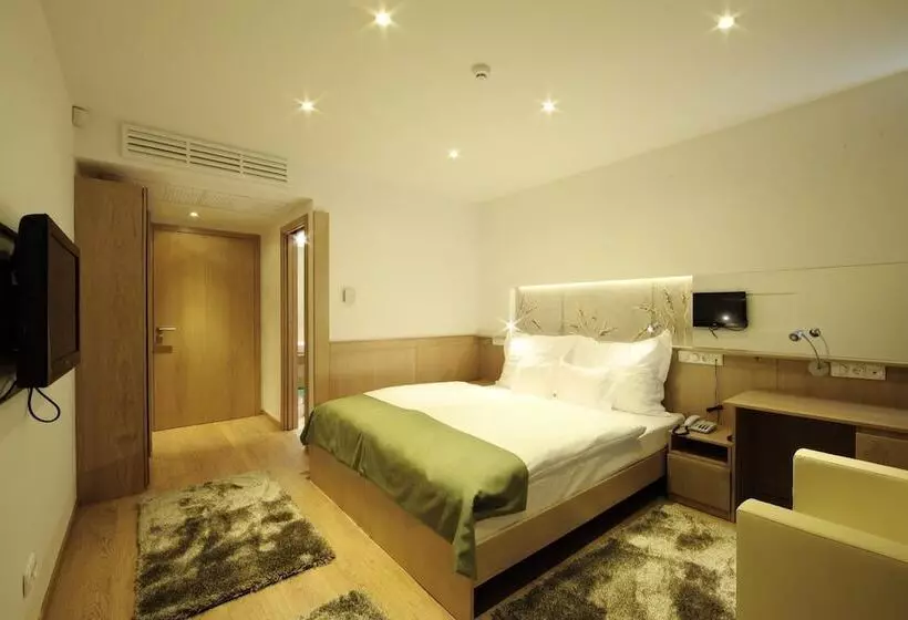 فندق Historia Malomkert