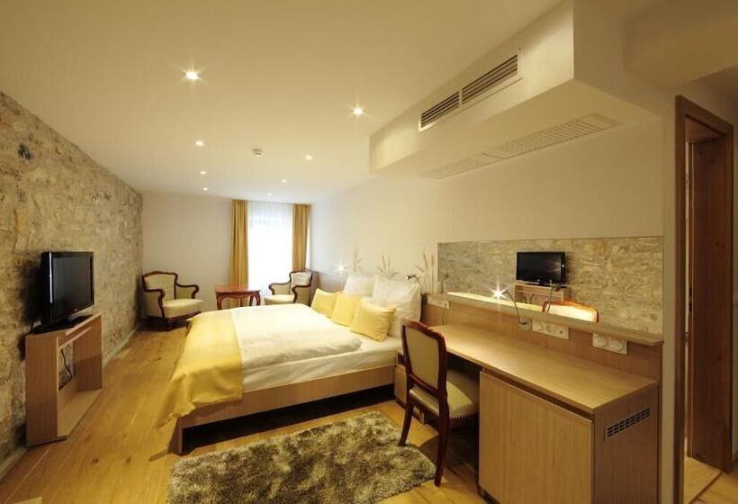 فندق Historia Malomkert