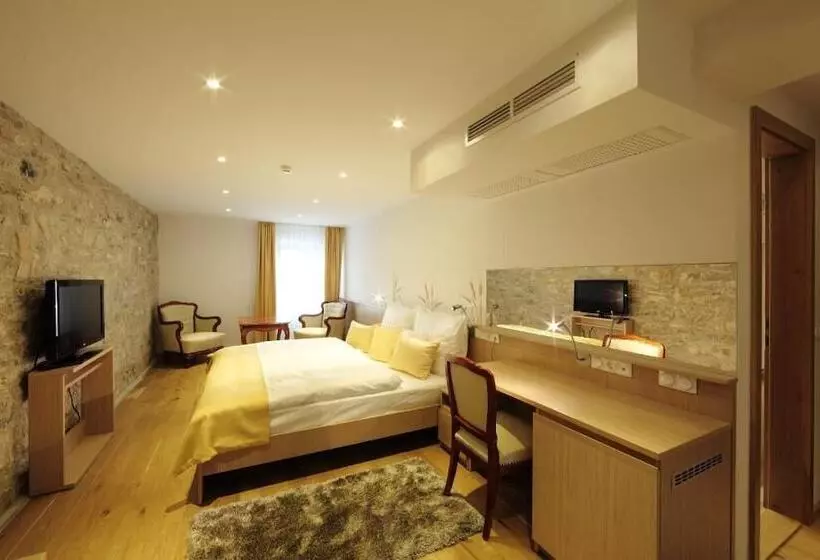 فندق Historia Malomkert