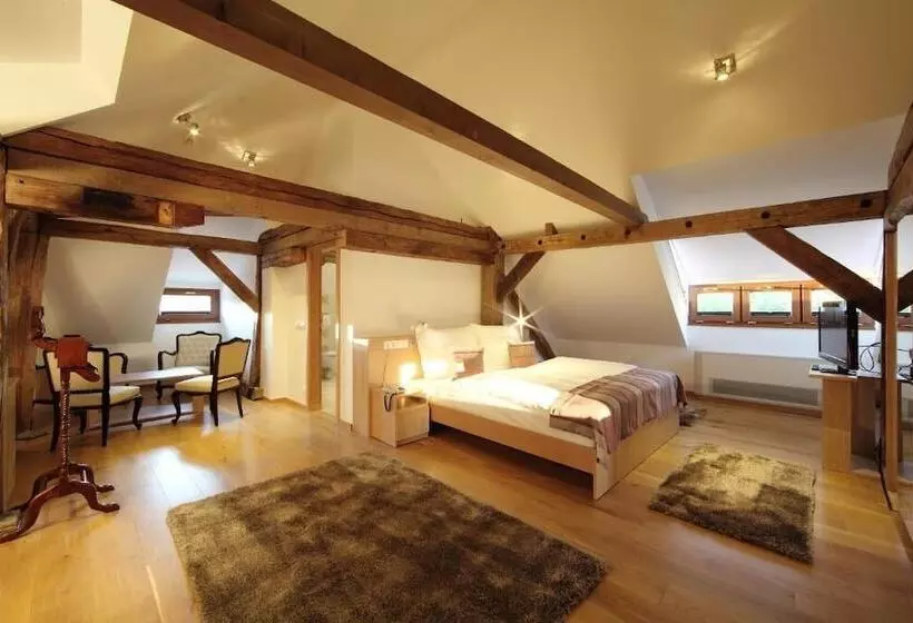 فندق Historia Malomkert