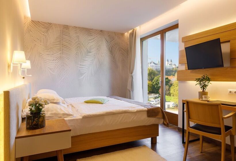 فندق Historia Malomkert