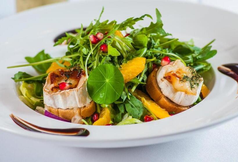 Отель Hugo Business & Spa