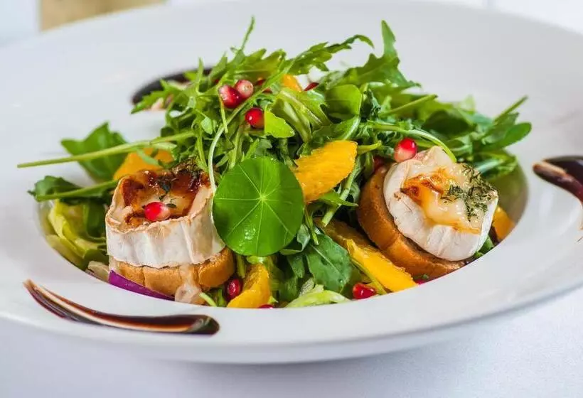 فندق Hugo Business & Spa