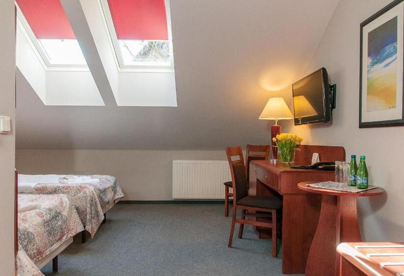 Отель Hugo Business & Spa