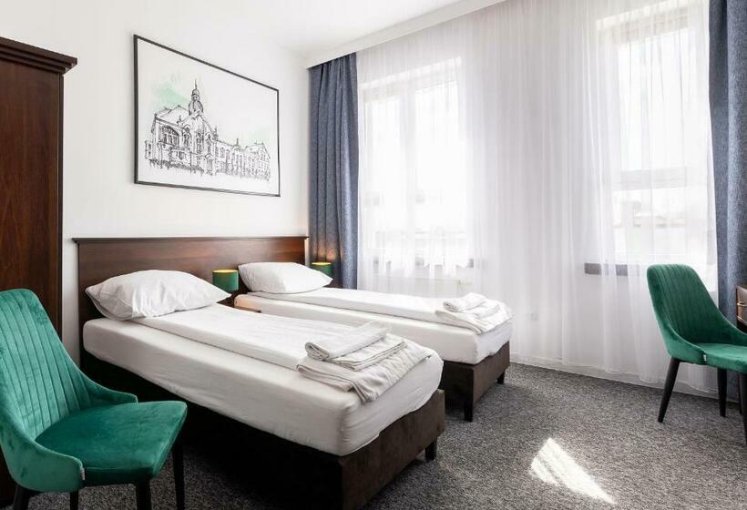 호텔 I Restauracja Nad Jeziorem