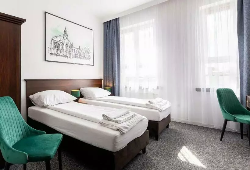 Отель I Restauracja Nad Jeziorem