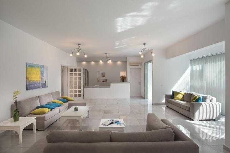 בית מלון כפרי Milos