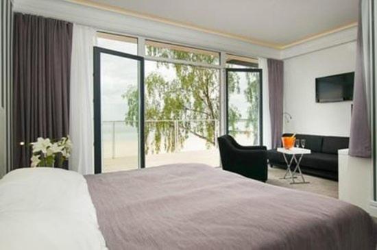 هتل Nowa Zatoka Centrum Art & Business