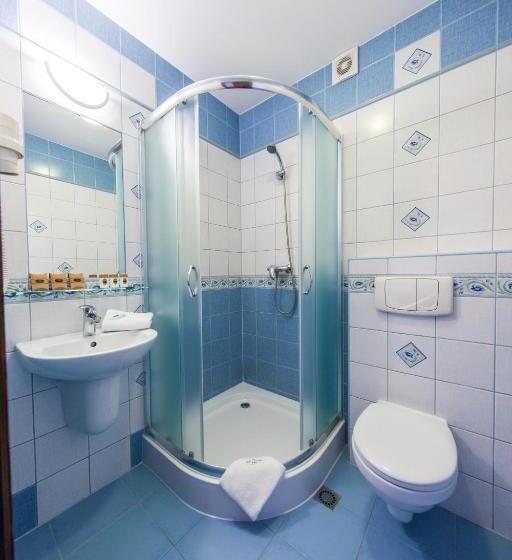 Otel Pensjonat Pod Tatrami