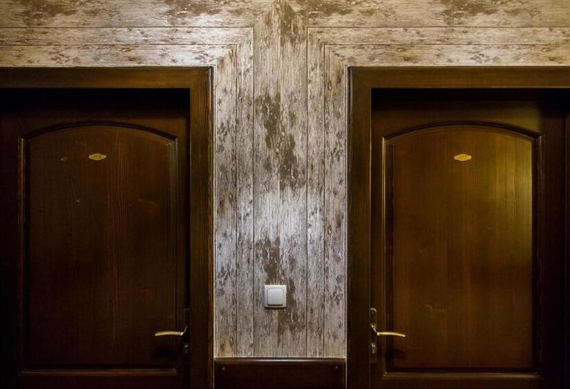 Otel Pensjonat Pod Tatrami