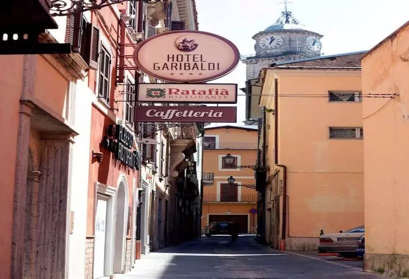 هتل Ristorante Garibaldi