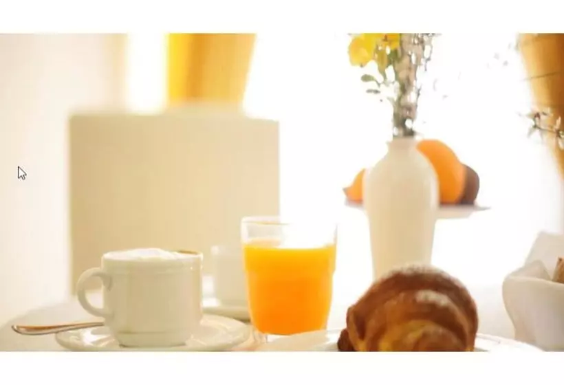 هتل Ristorante Garibaldi