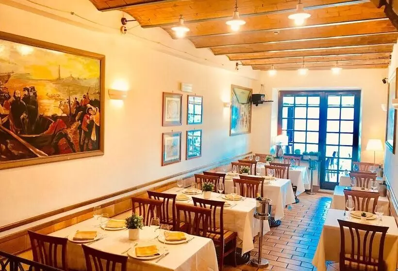 هتل Ristorante Garibaldi