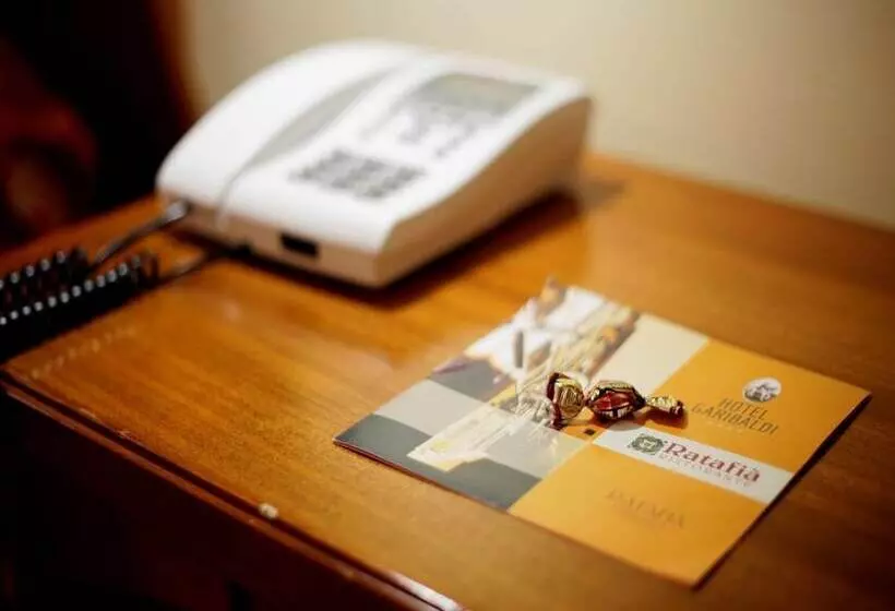 هتل Ristorante Garibaldi