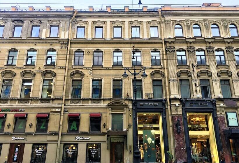 فندق Sonata On Nevsky 11