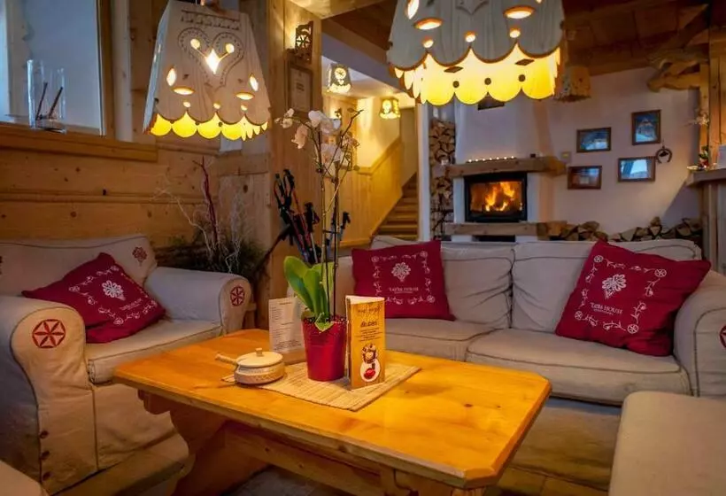 בית מלון כפרי Tatra House Residence