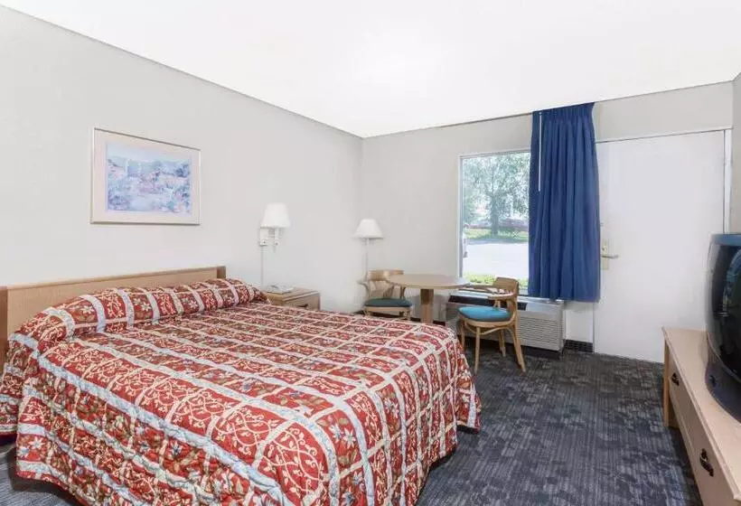 モーテル Knights Inn Fredericksburg