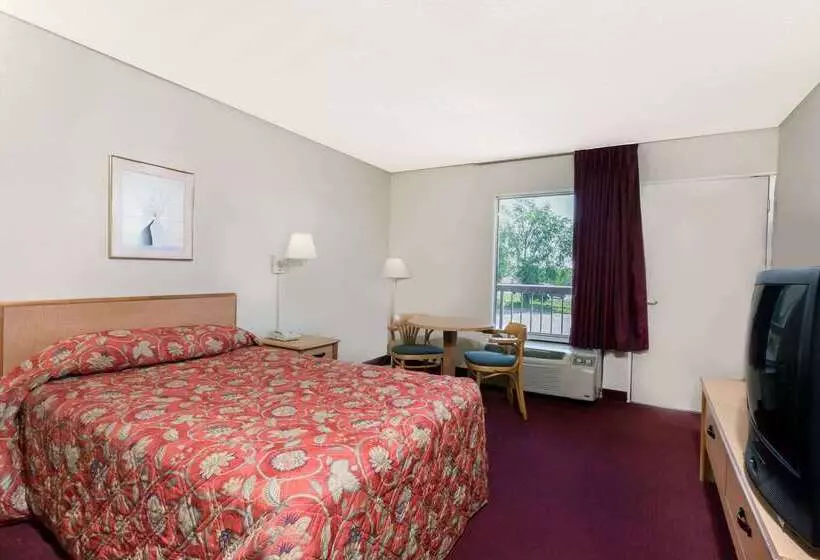 モーテル Knights Inn Fredericksburg