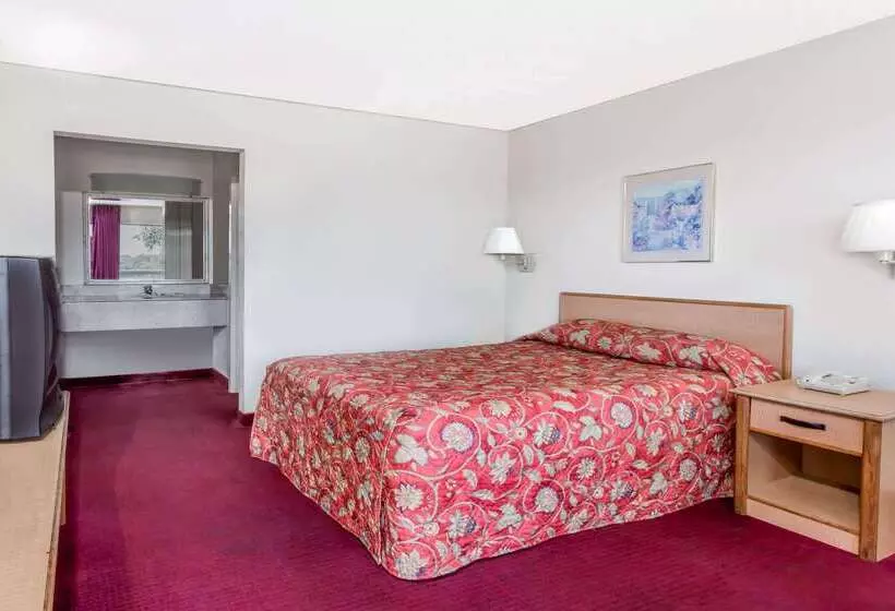 モーテル Knights Inn Fredericksburg