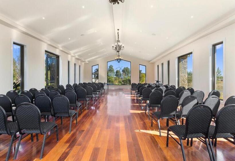 Quality Hotel Point Cook