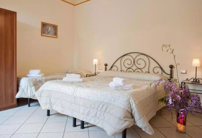 ホテル Agriturismo Il Piastrino