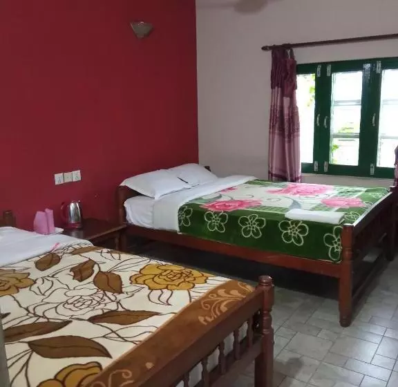 پانسیون Wild Horizons Guest House