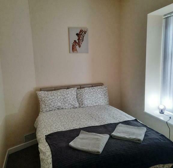 Rest House In Clayton Le Moors Accrington Free Wifi, Free Parking