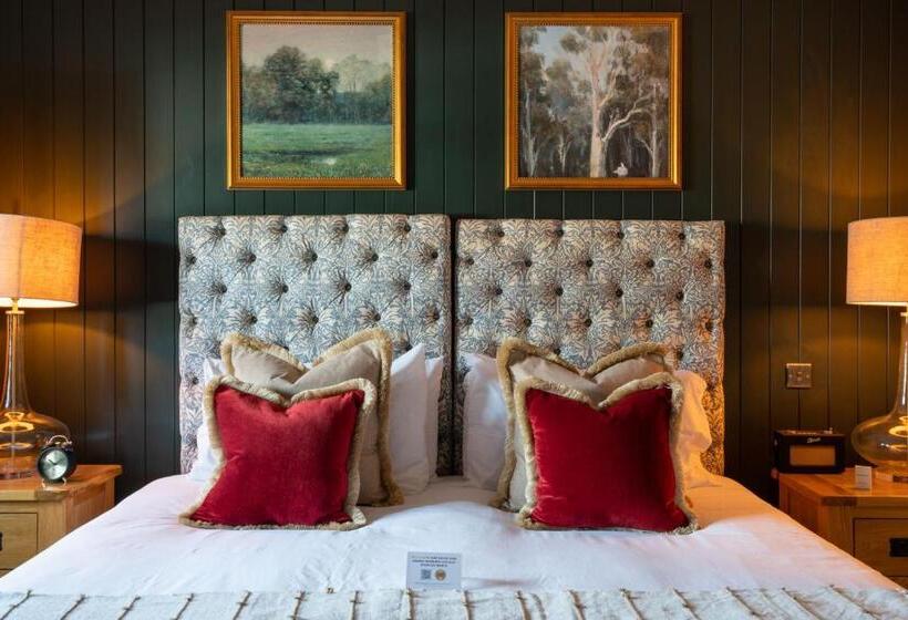 ユースホステル Crown Inn At Tolldown