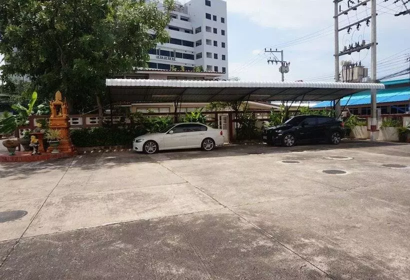 هاستل M In Korat