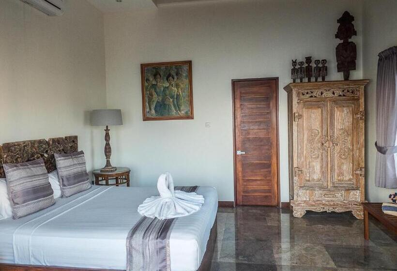 ペンション Amed Beach Villa