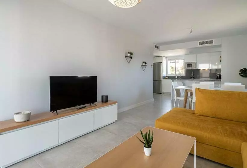 Via Celere 2369