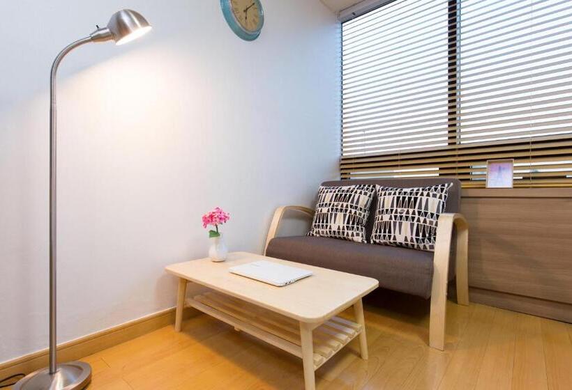 Hostel Sam Stay Hongdae