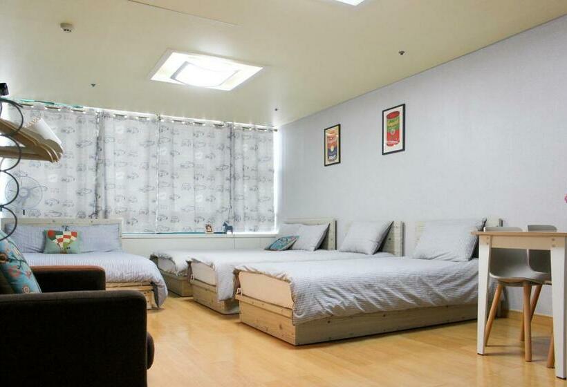 Hostel Sam Stay Hongdae