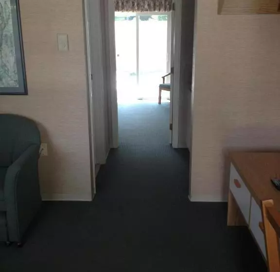 Colonel Williams Resort And Suites