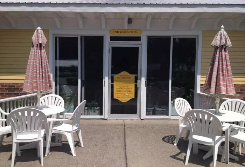 Colonel Williams Resort And Suites