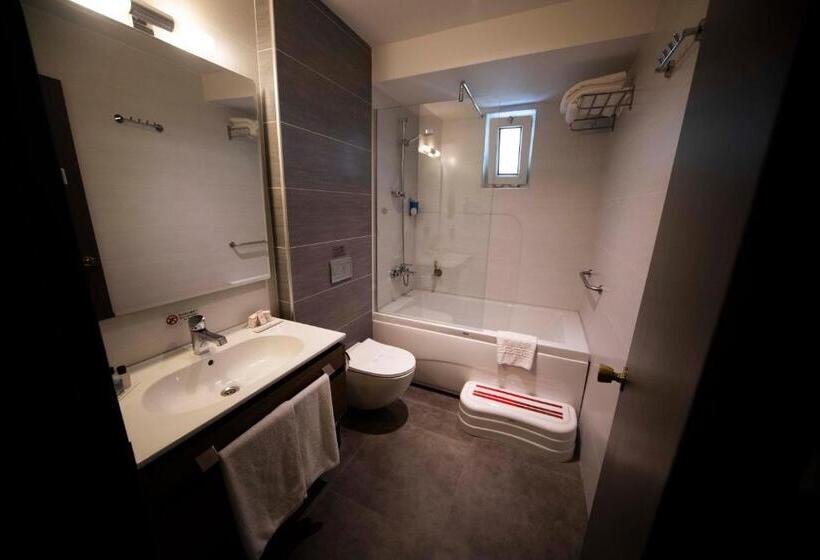 Отель Herakles Thermal