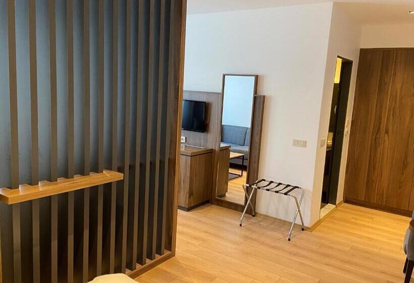 Отель Herakles Thermal