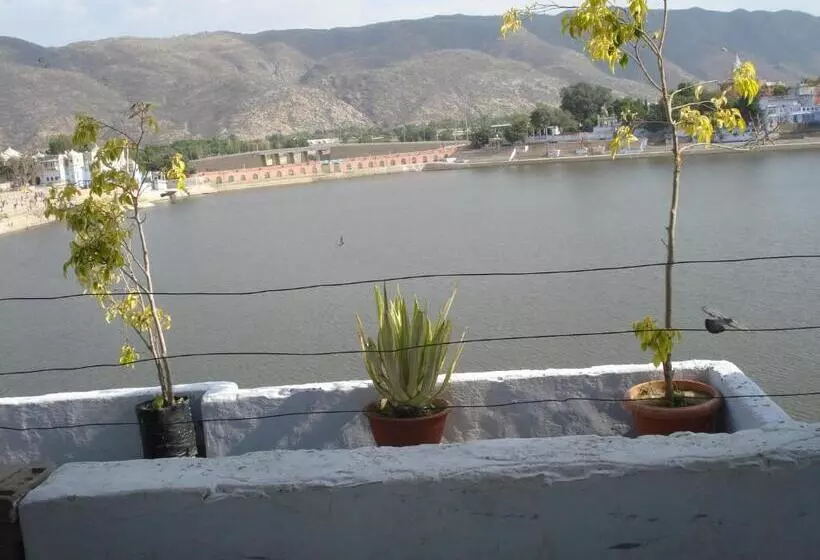 Hotel Lake View
