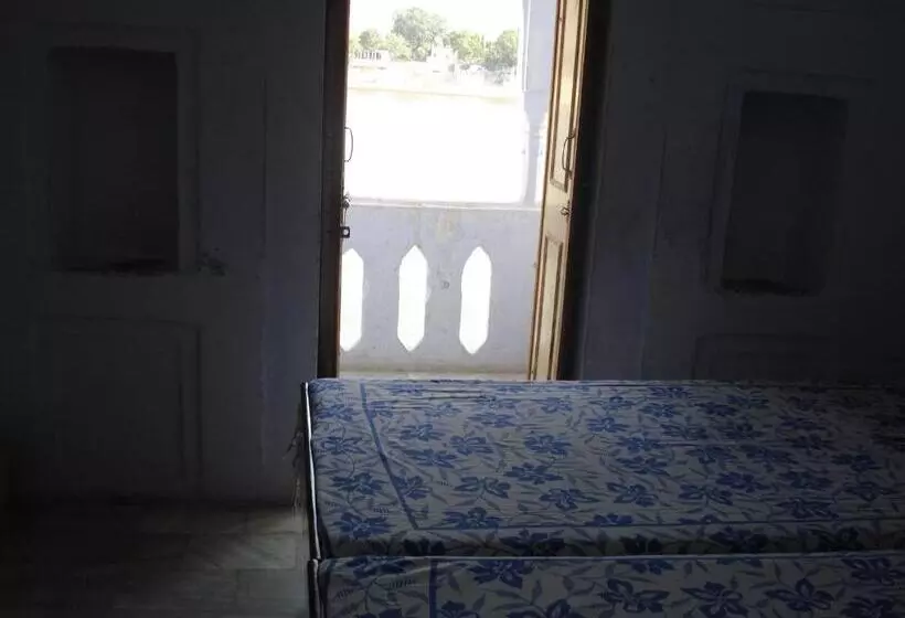 Hotel Lake View