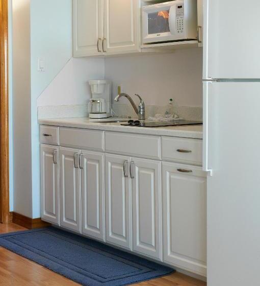 فندق على الطريق Sea Crest Inn