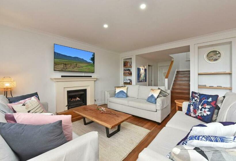 Villa 3br Barolo Villa Located Within Cypress Lakes Resort