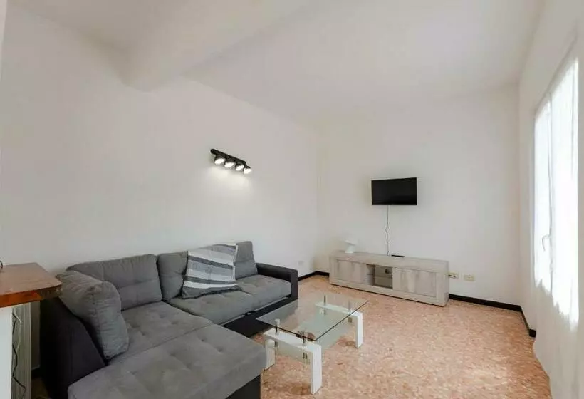 Joivy Family Flat With 3 Balconies, 10 Min To Beach