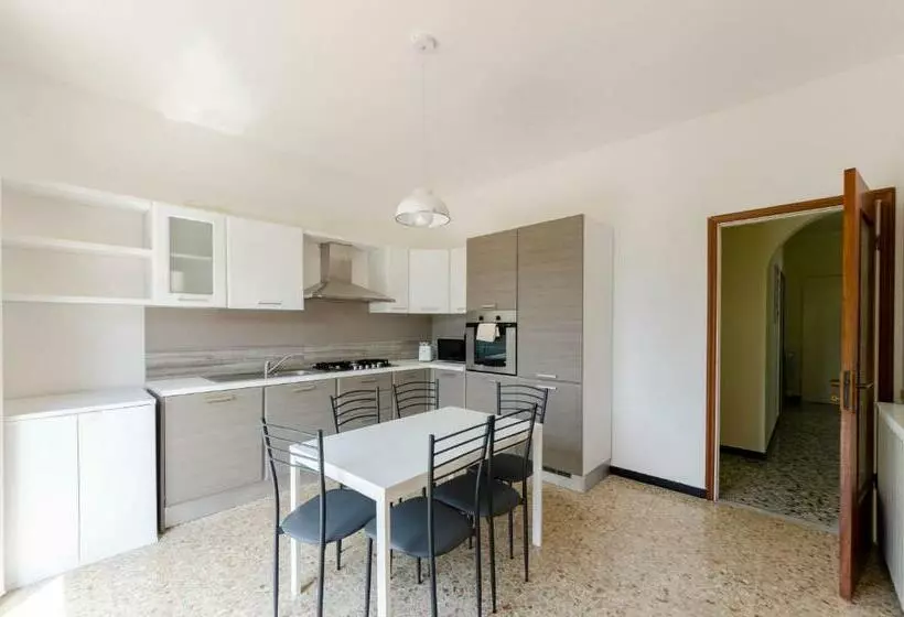 Joivy Family Flat With 3 Balconies, 10 Min To Beach